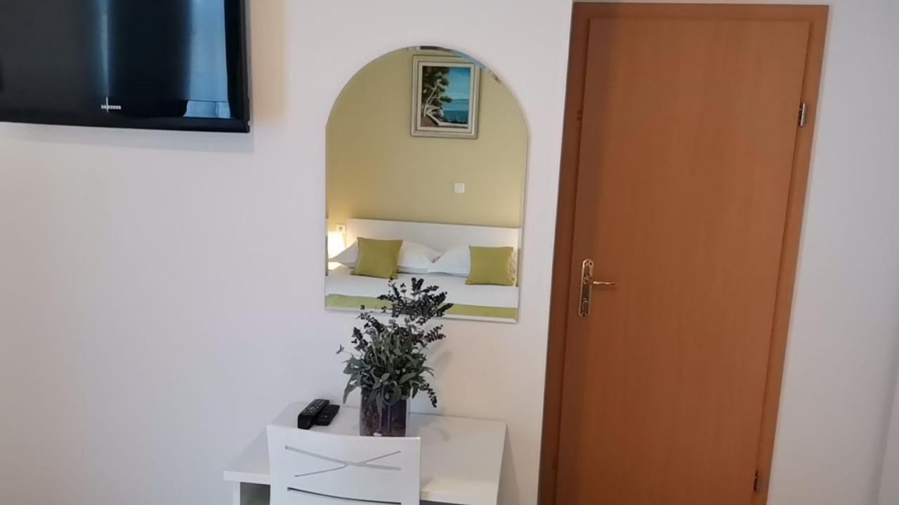 Apartmani Pavlinovic Makarska Exterior foto